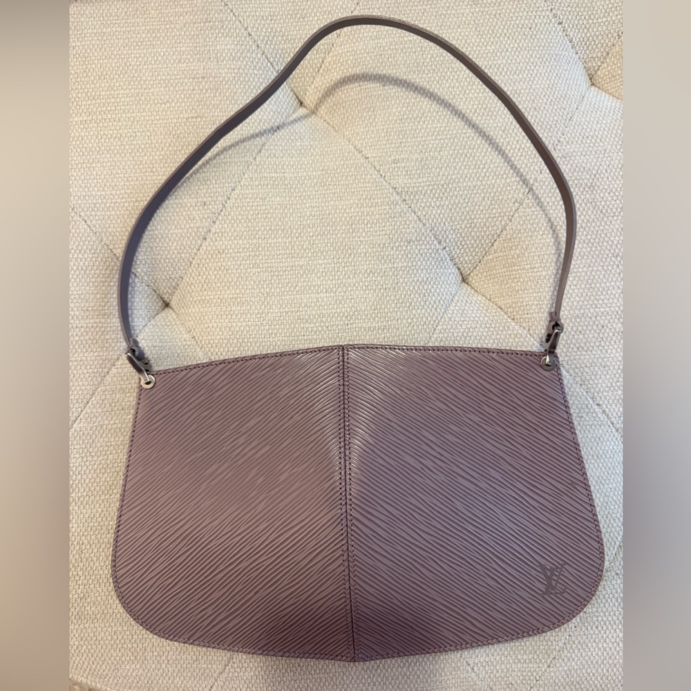 Louis Vuitton Purple Shoulder Bag with Epi Leather